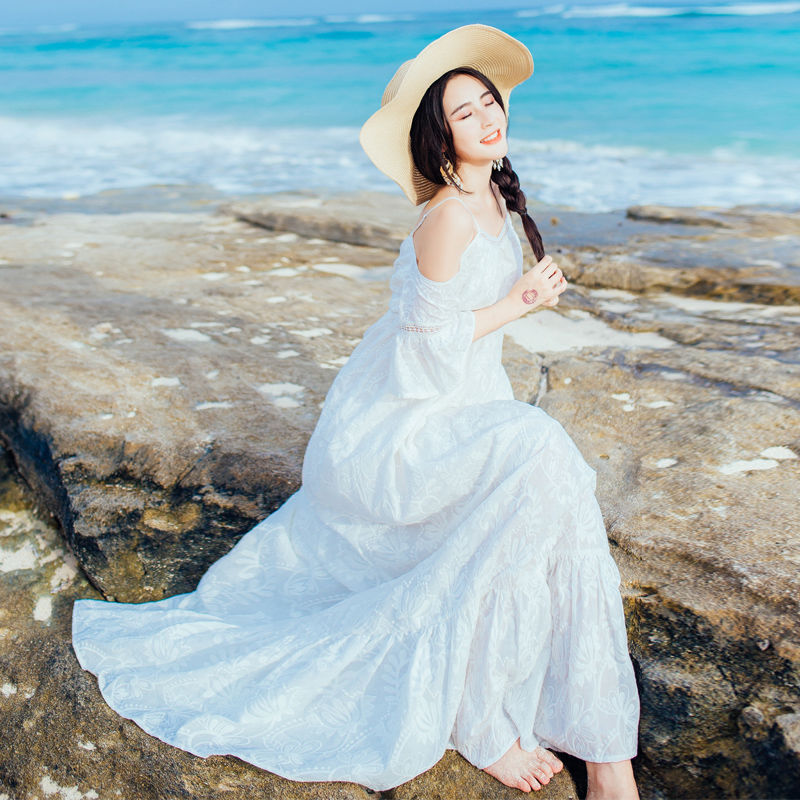 哪个流氓设计的“沙滩裙”，身材苗条曲线婀娜，太迷人了~