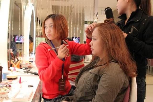 为什么“化妆师”自己却很少化妆？听内行人一说，顿时恍然大悟