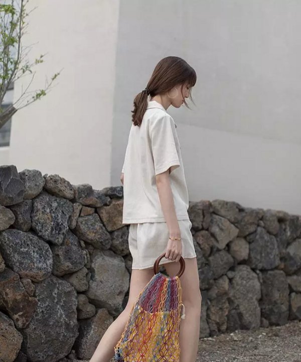 清新自然风，这两家小众港风服装店了解下!