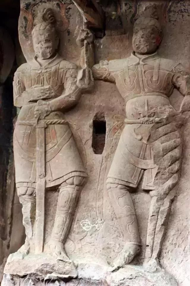 家底厚底气足!成都这座小城比敦煌还要辉煌，却低调得令人心疼!