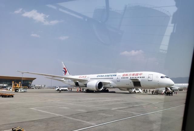  「公司」无奈重新安排行程，却意外打卡东航云南公司的第一架789，值了！