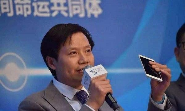 雷军为什么着急让小米上市?背后是这样的原因