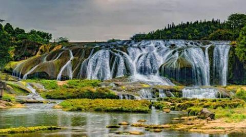 黄果树游客遇难 事发后立起“禁止涉水”警示牌