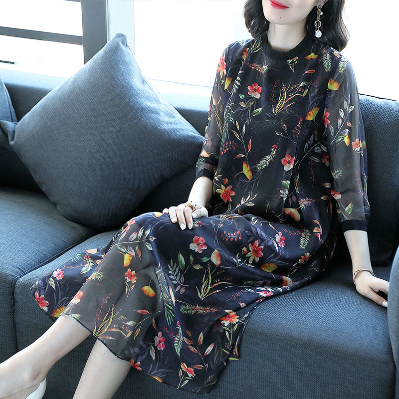 有一种洋气叫“秋裙”，有一种精致叫“丝绒”，简直美得令人窒息