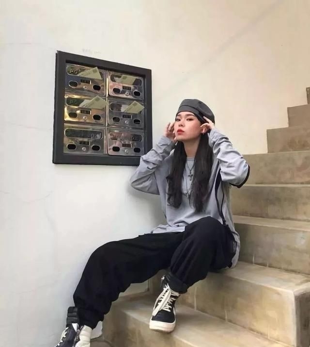  『工装裤』你还在穿阔腿裤？2020这4条裤子才是真流行！