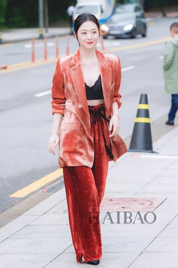 全智贤的超强气场多亏了这条裤子!学会阔腿裤的3种穿法还怕自己不