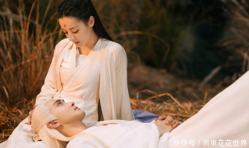  粉丝■《枕上书》东华凤九盖被子圆房粉丝不满钱白花，还是夜华有一套