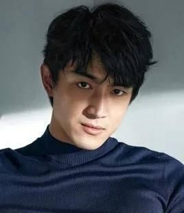 「碎花」风格解析答疑 | 什么长相有冷风格潜力?3个技巧穿衣自带高级感