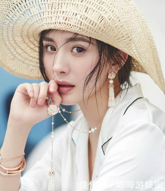 杨幂诈捐事件勇于承担错误,团队大换血,花重