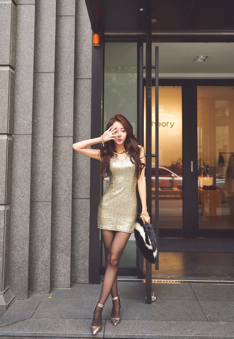 街拍美女模特时尚气质写真