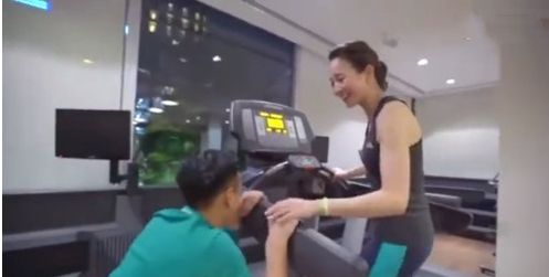彭于晏张钧甯官宣领证, 胡歌第一个发文送祝福, 粉丝: 郎才女貌般配!
