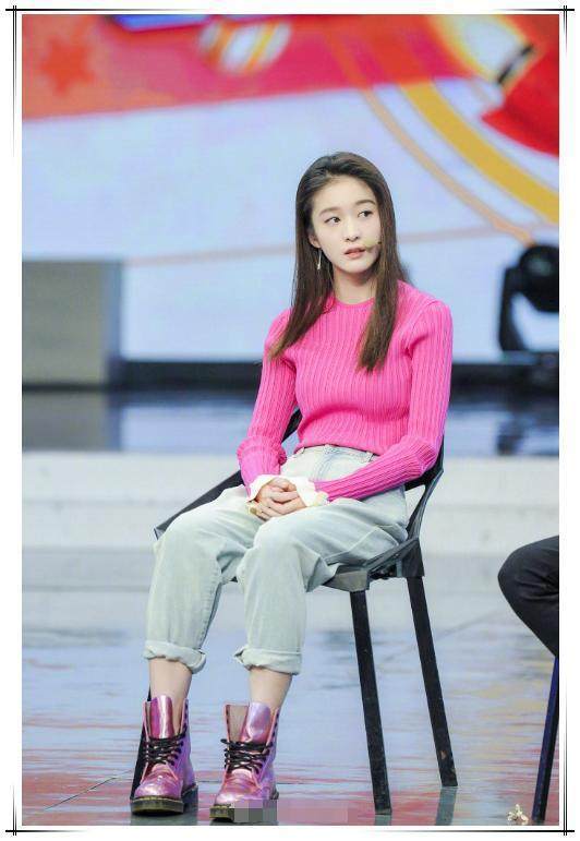 看了张雪迎的腰, 男人都要怀疑人生, 网友: 我胳膊都比这要粗!