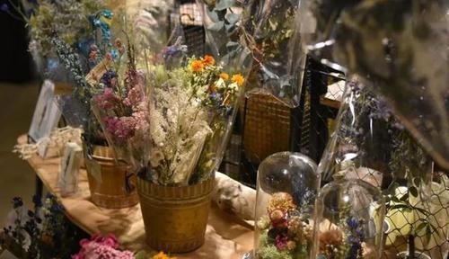 手工@DIY手工制作:用干花做的花艺作品,比鲜花还美!