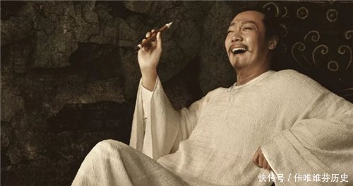 『李白』一位大人物瞧不起李白,李白回敬他一首名作,千年来仍是骂人典范