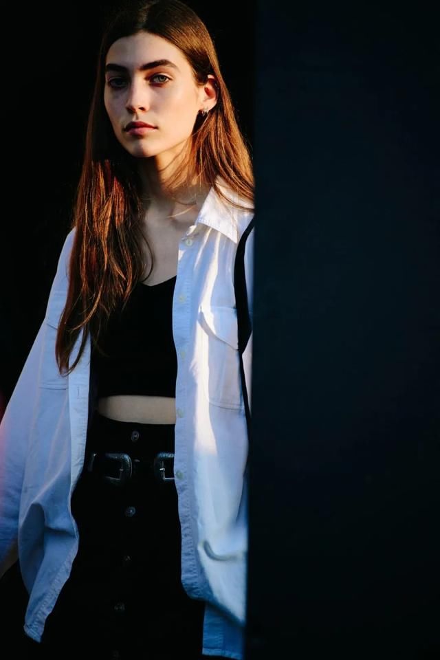  『衬衫』周五送鞋 | 这样穿衬衫，潮流直女都说好看