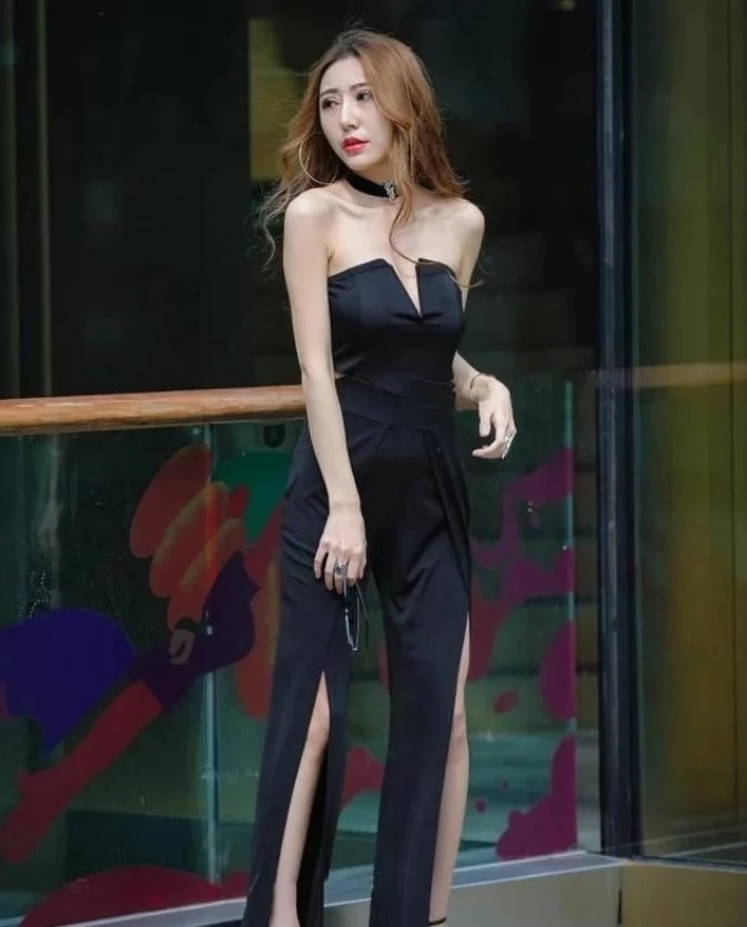  特别|街拍：身姿很好看的美女，穿搭时尚，特别吸睛