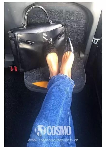 时髦办｜这位40岁美女律师告诉我：要花更多的钱买更少衣服