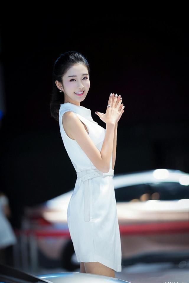  『五星』夏裙漂亮美女一天到晚笑眯眯的, 关键点五星好评!