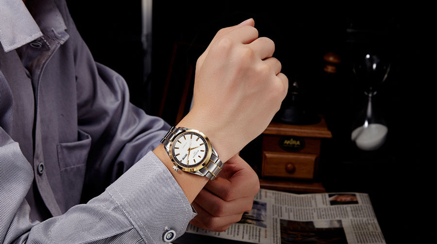  拥有@职场女性应该拥有的三款腕表