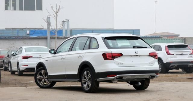  【传统】大众新款旅行车，标配车顶行李架，1.5L+6AT马力112匹，8.59万