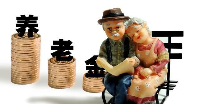  【女性】女性自己缴纳社保12年, 企业给缴纳5年, 50岁能退休吗?