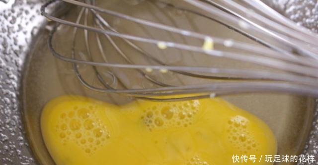  喜欢■年纪轻轻就一头白发这吃食坚持吃，头发乌黑靓丽，比护发素还好