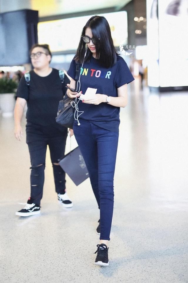 张梓琳厉害了！直接把长裤穿成9分裤，网友：这腿我服了！