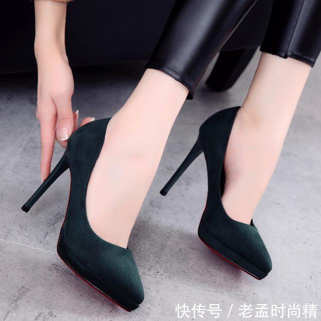  [味十足的纯]爱穿高跟鞋的女人，气质绝对不会差！