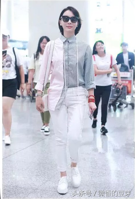 本以为林心如的露脊衫够惊艳!看完陈数，才知道生没生孩子的区别