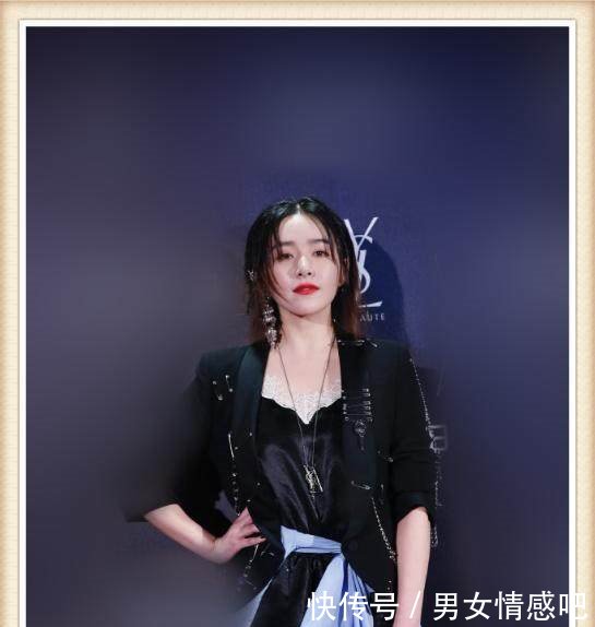 当徐璐阚清子同穿短裤现身，网友终于见识到蚂蚁腿与大象腿差距