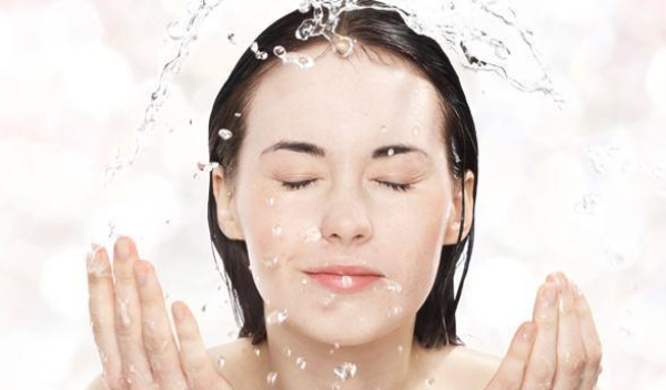 每天啪啪拍脸的目的是什么？了解这些让你变美十倍