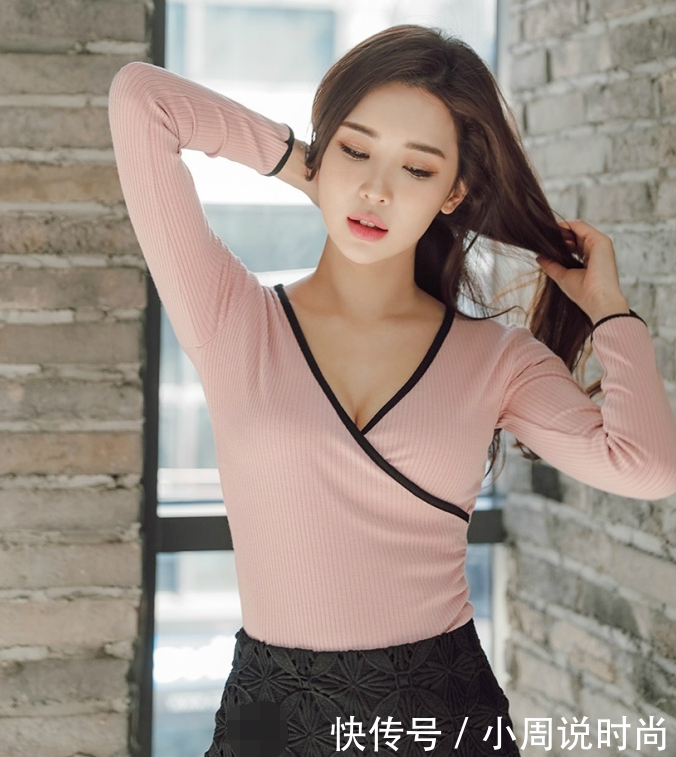 紧身包臀裙:身材紧致美女,显得高挑靓丽,散发女神气场!!