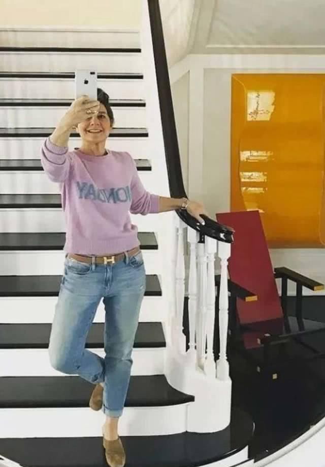  #Slogan#当你不知道穿什么的时候，来一件Slogan毛衣凹造型绝对没错