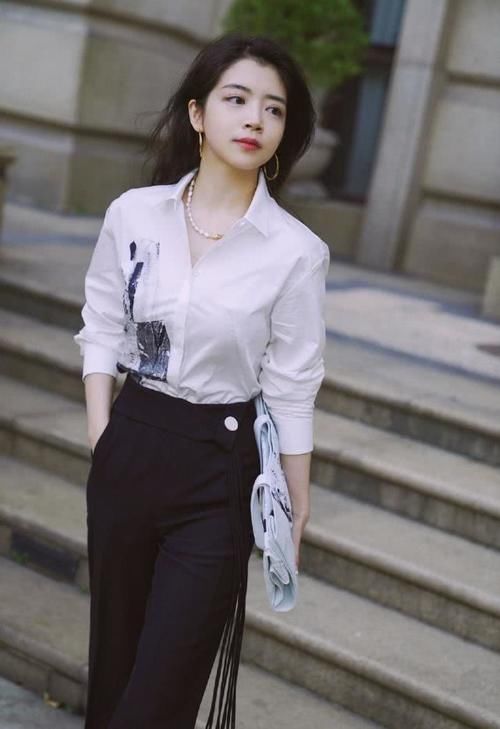 「生在选择」干净利索才是真女神!时尚博主三木安利精致女孩穿搭,优雅又高级