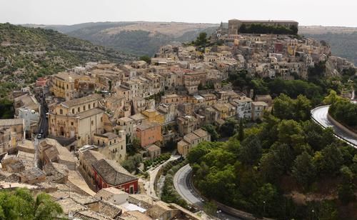 意大利小镇为吸引移民，1栋老房子仅售1欧元，网友：组团去！