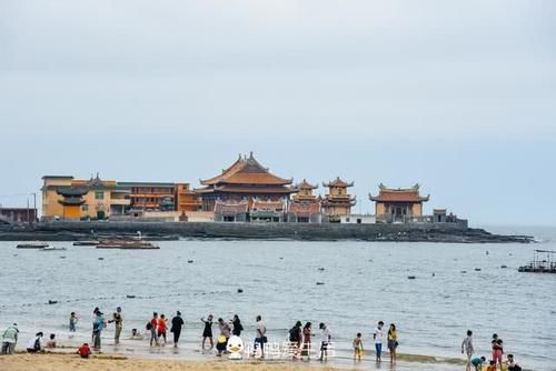  [建筑]国内最神奇的寺庙，举世罕见一岛一寺建筑，现实版海天佛国再现！