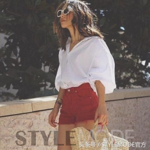 露腿的季节，短裤也能给你黄金比例！