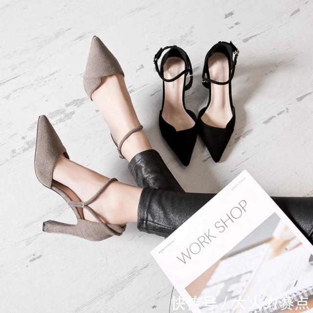 今年流行的百搭款鞋