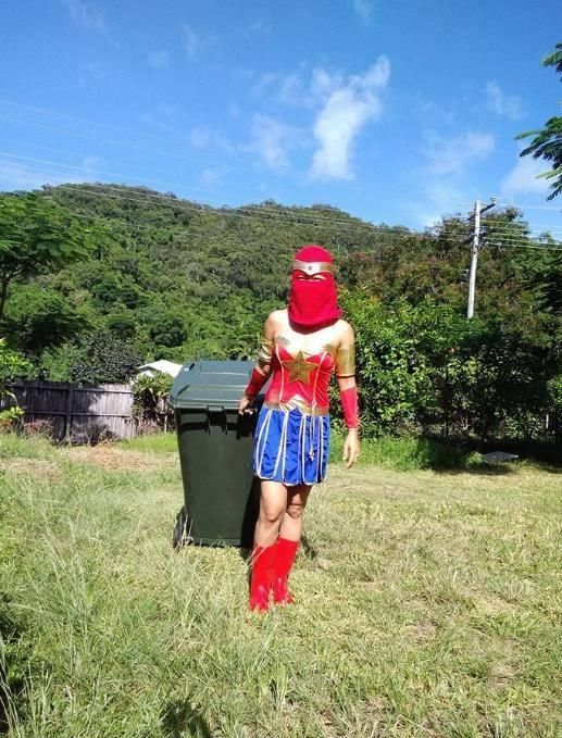 「澳洲人」盛装出门只为倒垃圾,澳洲人真的快憋疯了
