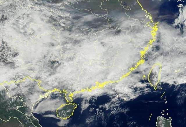 南方瓢泼大雨继续，华南前汛期或将提前开启！要准备防洪了？