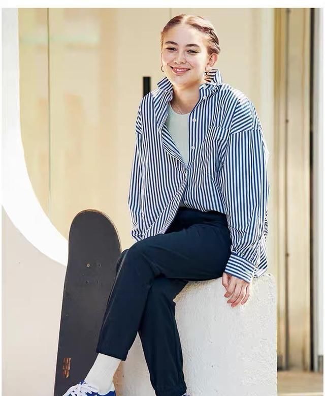  『驾驭』如何驾驭优衣库单品?学学时尚博主的穿搭技巧,减龄又时髦