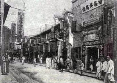  「惊天」旗袍惹出“惊天大祸”