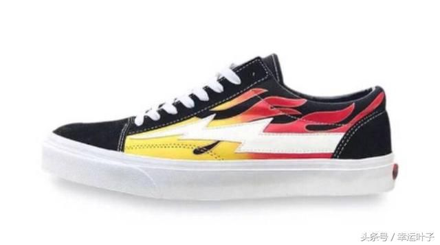 球鞋赶超周杰伦、鹿晗，TFboys王源竟是隐藏的“00后鞋头”！上