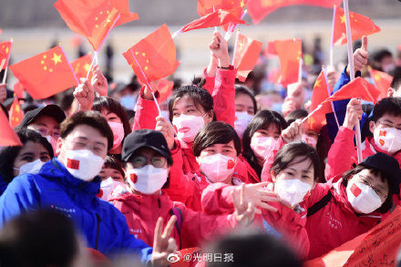  『辽宁』辽宁最后一批援鄂医疗队员凯旋