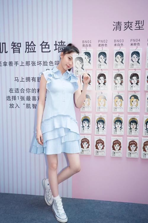 欧阳娜娜满18岁才不过几十天，新造型现身成熟又优雅！