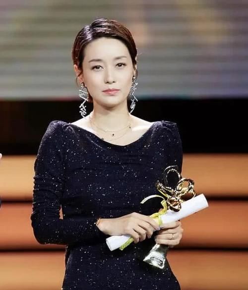  『角色』43岁马伊琍离婚更红了：否认二婚却不抗拒再婚，新剧和胡歌演情侣