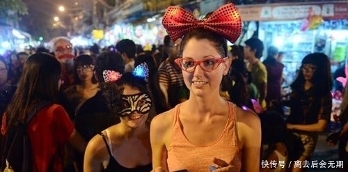 越南人评价各国游客,欧美人友好,日本人有礼貌,中国人呢?