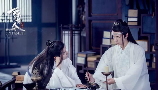  『鬓边不是海棠红』《鬓边》太像《霸王别姬》？黄晓明尹正也被吐槽肥肿不如博君一肖