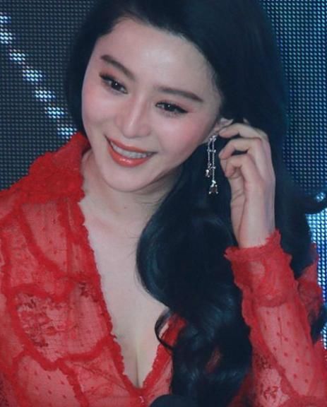 范冰冰工作室好荒凉！如今人去楼空，知情人还称她的广告禁止播出