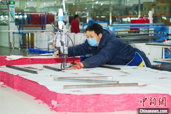  防疫物资|疫情当下河南一座工业城的复工复产路